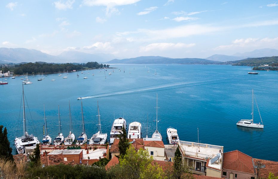 Vidusjūras sala Poros