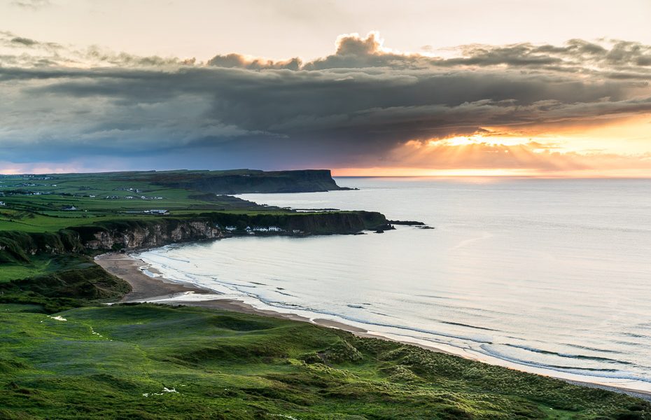 baltā pludmale ziemeļīrijā