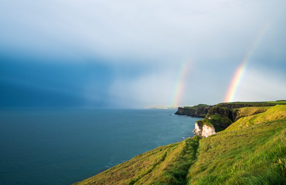dunluces un dunsaverikas pils ar varavīksni ziemelīrijā