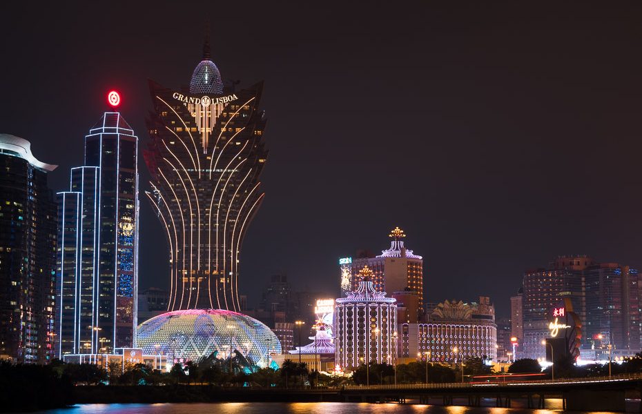 grand lisboa kazino makao naktī