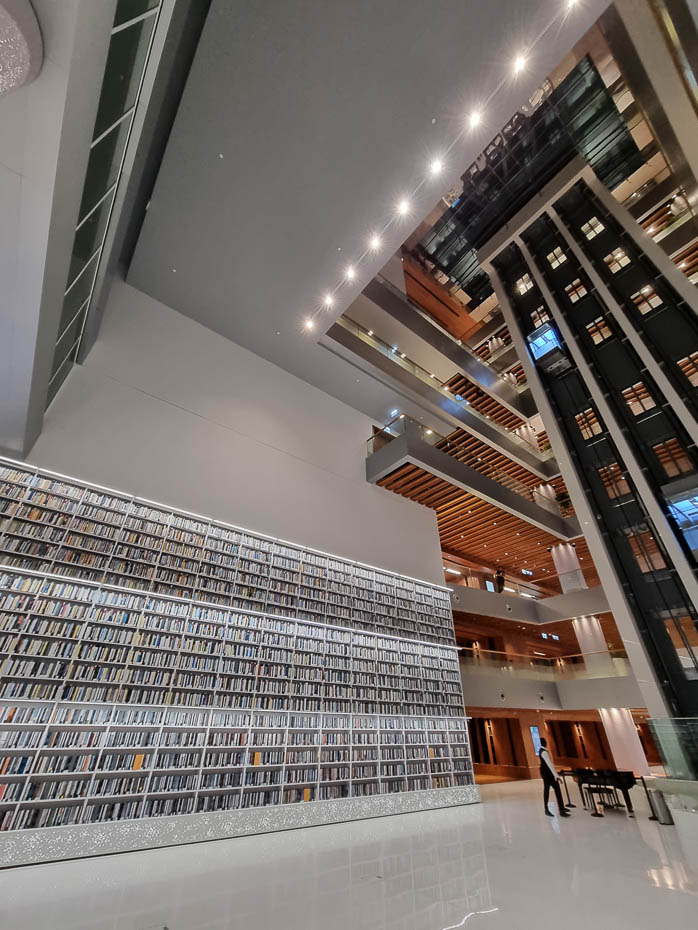 mohammed bid rashed bibliotēka dubaija